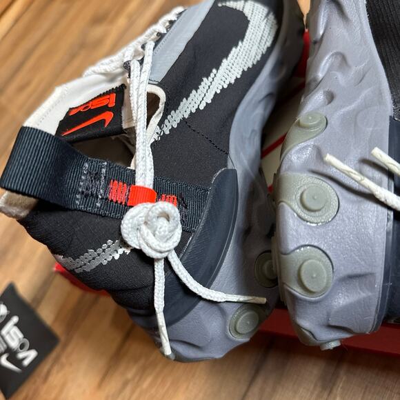 Nike React WR ISPA Black Metallic Silver Gunsmoke main image 5